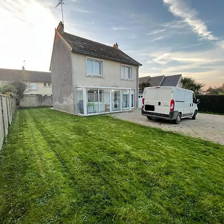 Gite Equipe 1 A 8 Personnes Modulable Lire Hote Montfarville Exterior photo